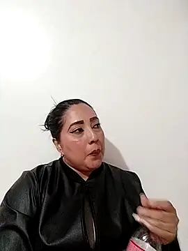 Snapshot of samanta_owenss chatting on 01.01.25 samanta owenss online show from 01.01.25