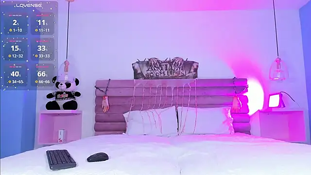 AbyCooper online show from 10.15.25