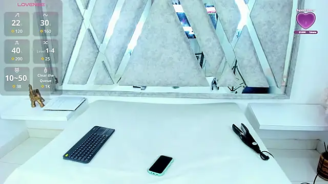 Annie9  online show from 01.07.25