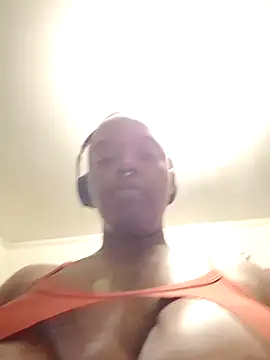 LeannaMarie69 online show from 12.14.24