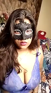 Hottyalia online show from 12.10.24