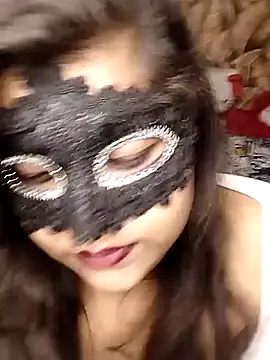 Hottyalia online show from 12.30.24