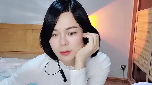 Linda-LL online show from 02.12.25