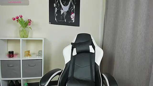 Eva toy online show from 03.13.25