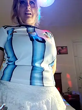 Snapshot of DesireSatler chatting on 06.28.26 DesireSatler online show from 06.28.26