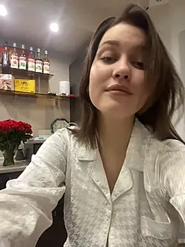 Snapshot of KikiWatson chatting on 12.05.24 KikiWatson online show from 12.05.24