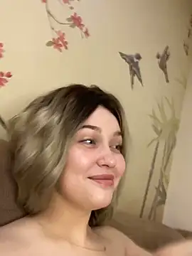 Snapshot of KikiWatson chatting on 12.13.24 KikiWatson online show from 12.13.24