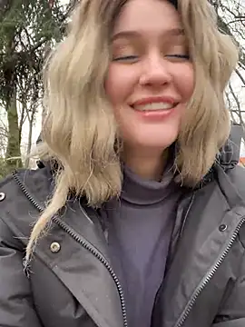 Snapshot of KikiWatson chatting on 12.17.24 KikiWatson online show from 12.17.24