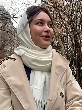 Snapshot of KikiWatson chatting on 12.26.24 KikiWatson online show from 12.26.24