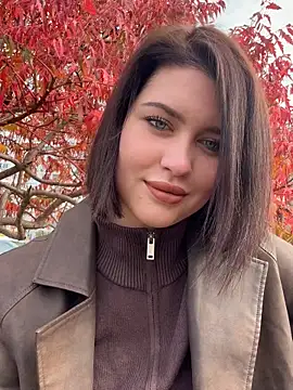 Snapshot of KikiWatson chatting on 10.23.25 KikiWatson online show from 10.23.25