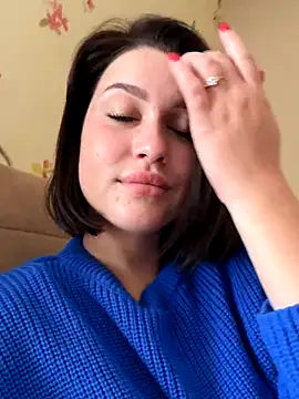 Snapshot of KikiWatson chatting on 10.26.25 KikiWatson online show from 10.26.25