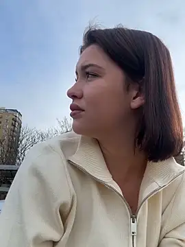 KikiWatson online show from 11.20.25