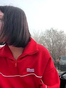 KikiWatson online show from 11.27.25