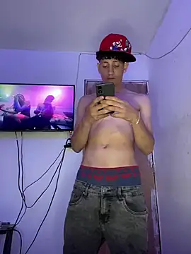 LatinBoysxxx online show from 03.12.25