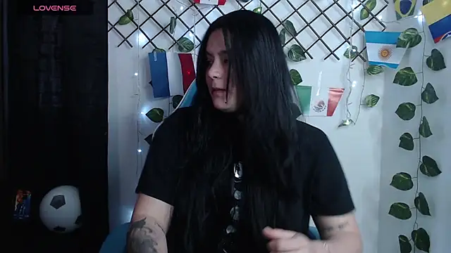 Snapshot of Nika_1_ chatting on 06.18.26 Nika 1 online show from 06.18.26