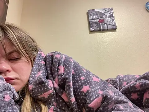 Snapshot of SkyAdelina241 chatting on 01.25.25 SkyAdelina241 online show from 01.25.25