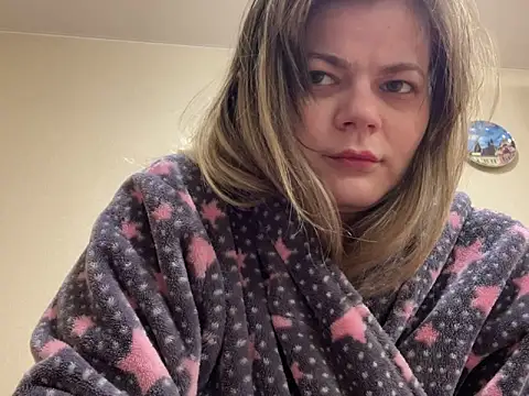 Snapshot of SkyAdelina241 chatting on 02.03.25 SkyAdelina241 online show from 02.03.25