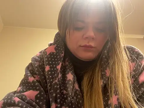 Snapshot of SkyAdelina241 chatting on 02.09.25 SkyAdelina241 online show from 02.09.25