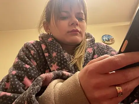 Snapshot of SkyAdelina241 chatting on 02.17.25 SkyAdelina241 online show from 02.17.25