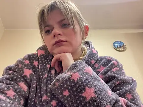 Snapshot of SkyAdelina241 chatting on 02.22.25 SkyAdelina241 online show from 02.22.25