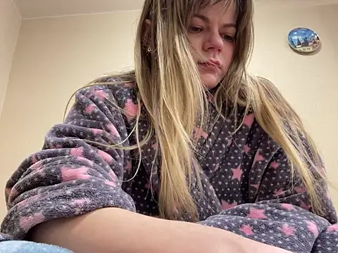 Snapshot of SkyAdelina241 chatting on 03.02.25 SkyAdelina241 online show from 03.02.25