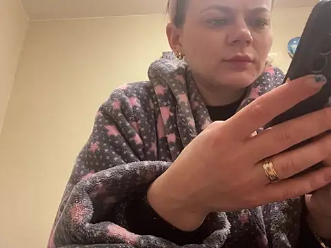 Snapshot of SkyAdelina241 chatting on 03.03.25 SkyAdelina241 online show from 03.03.25