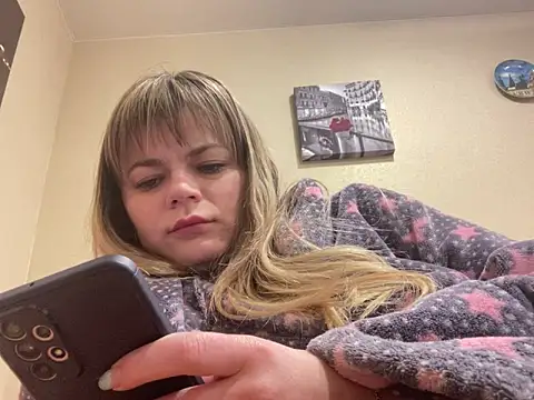 Snapshot of SkyAdelina241 chatting on 03.07.25 SkyAdelina241 online show from 03.07.25