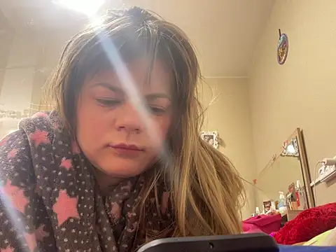 Snapshot of SkyAdelina241 chatting on 03.12.25 SkyAdelina241 online show from 03.12.25