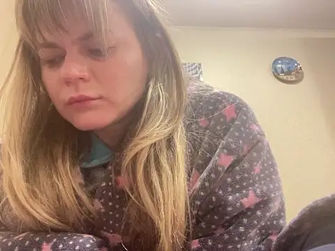 Snapshot of SkyAdelina241 chatting on 03.16.25 SkyAdelina241 online show from 03.16.25