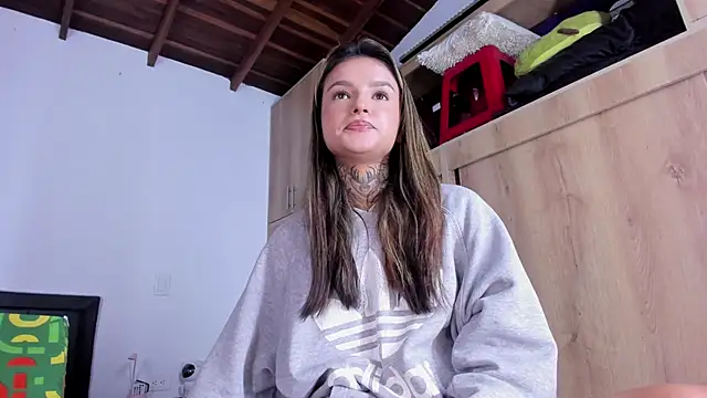 medussa13  online show from 09.22.25