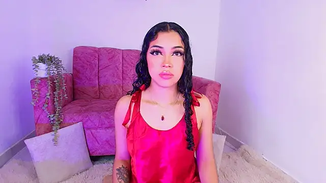 Snapshot of Sara_Jhonson chatting on 11.08.25 Sara Jhonson online show from 11.08.25