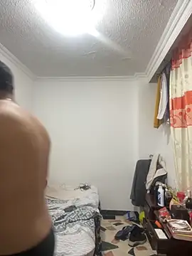 Snapshot of stiven-p23 chatting on 10.23.25 stiven-p23 online show from 10.23.25