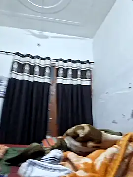 Snapshot of menakshiiikaur chatting on 11.06.25 menakshiiikaur online show from 11.06.25