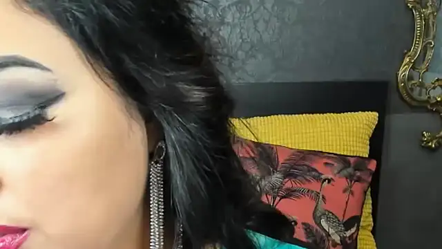 Snapshot of SelenaNoctis chatting on 01.01.25 SelenaNoctis online show from 01.01.25