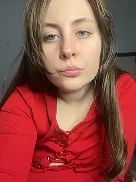 Snapshot of Topvi_ chatting on 01.03.25 Topvi  online show from 01.03.25