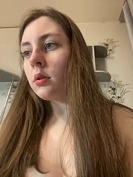 Snapshot of Topvi_ chatting on 01.06.25 Topvi  online show from 01.06.25