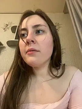 Snapshot of Topvi_ chatting on 01.09.25 Topvi  online show from 01.09.25