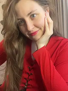 Snapshot of Topvi_ chatting on 03.08.25 Topvi  online show from 03.08.25