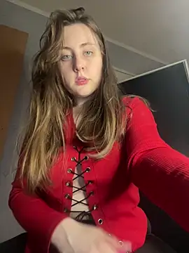 Snapshot of Topvi_ chatting on 03.15.25 Topvi  online show from 03.15.25