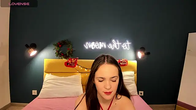 Selena Cutiee online show from 01.01.25