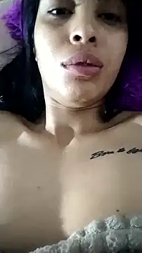 AlessiaVal  online show from 09.17.25