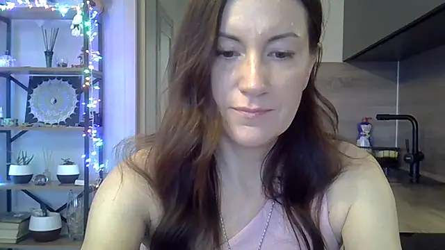 Snapshot of jainesummer chatting on 12.20.24 jainesummer online show from 12.20.24