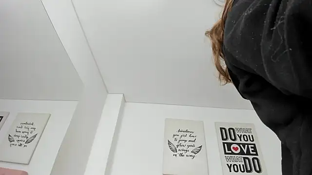 michell taylor   online show from 01.03.25