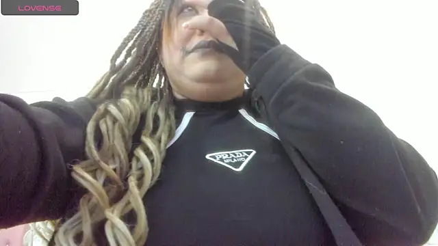 michell taylor   online show from 10.19.25