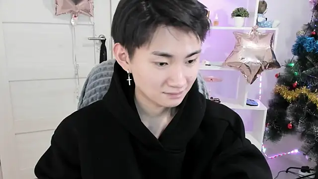 Snapshot of Miram_Yu chatting on 12.22.24 Miram Yu online show from 12.22.24