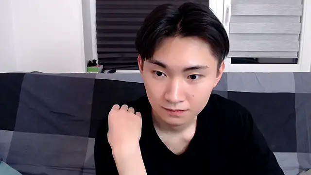 Snapshot of Miram_Yu chatting on 01.13.25 Miram Yu online show from 01.13.25