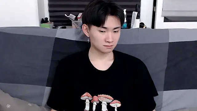 Snapshot of Miram_Yu chatting on 01.15.25 Miram Yu online show from 01.15.25