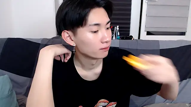 Snapshot of Miram_Yu chatting on 01.19.25 Miram Yu online show from 01.19.25