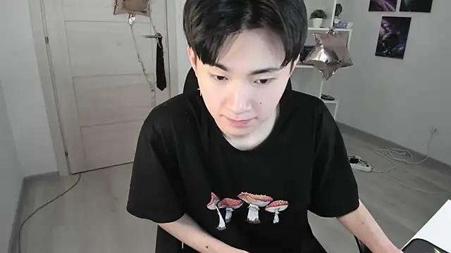 Snapshot of Miram_Yu chatting on 01.22.25 Miram Yu online show from 01.22.25