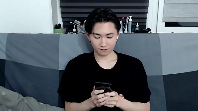 Snapshot of Miram_Yu chatting on 01.26.25 Miram Yu online show from 01.26.25